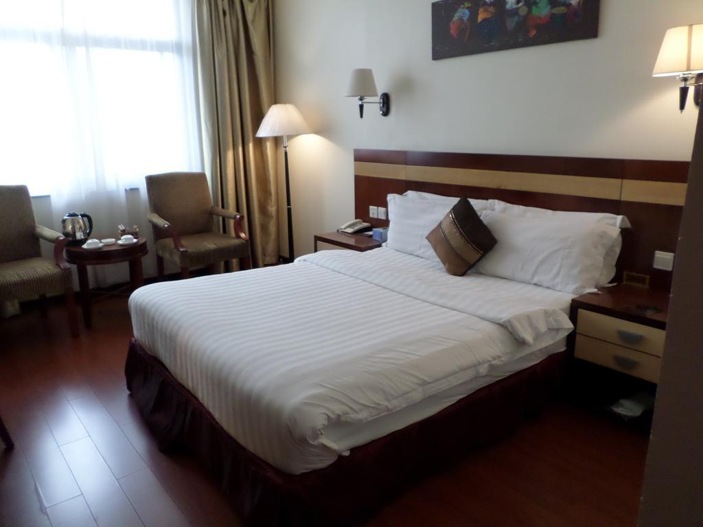 G.S Plaza Hotel Accra Exteriör bild