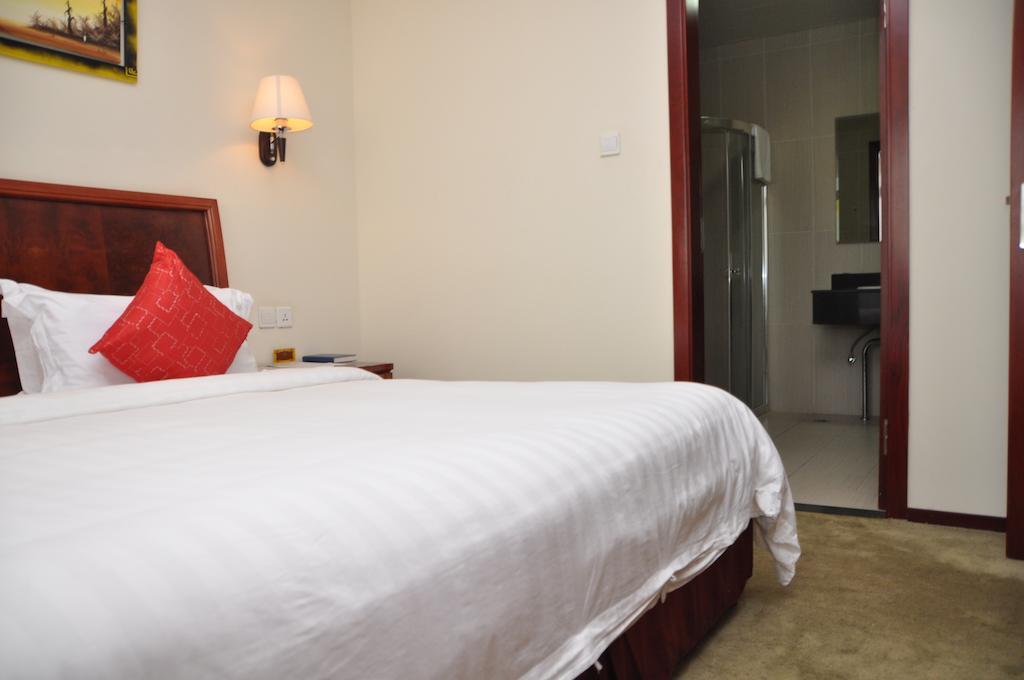 G.S Plaza Hotel Accra Exteriör bild