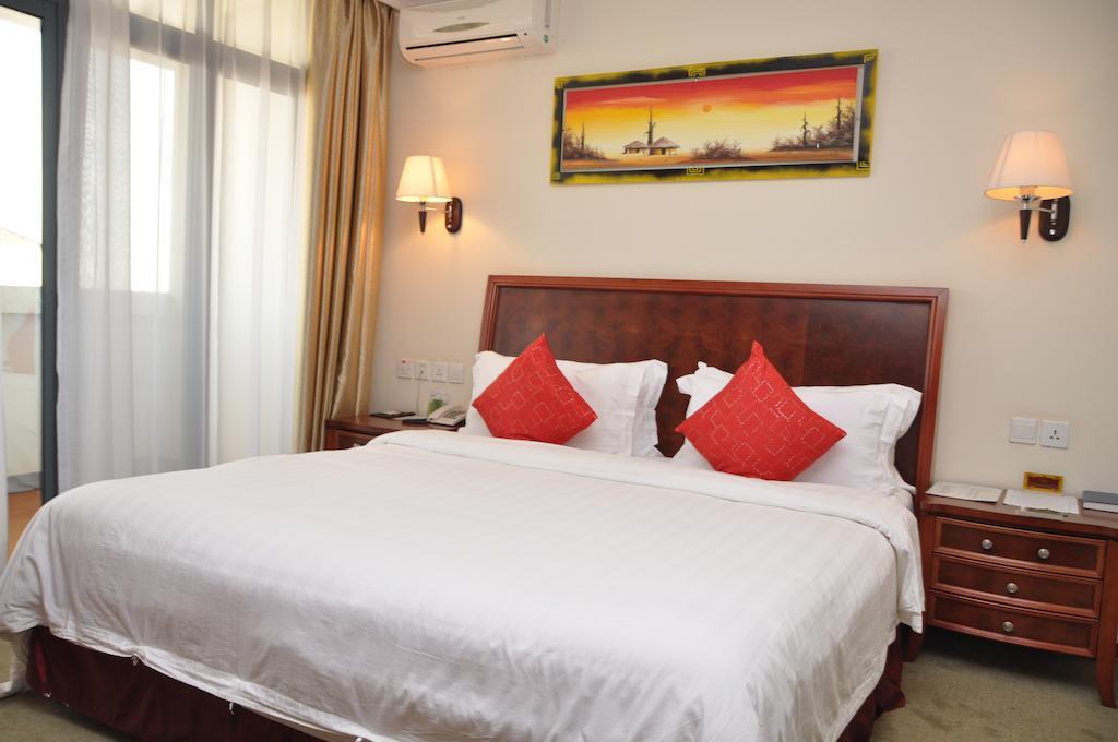 G.S Plaza Hotel Accra Exteriör bild