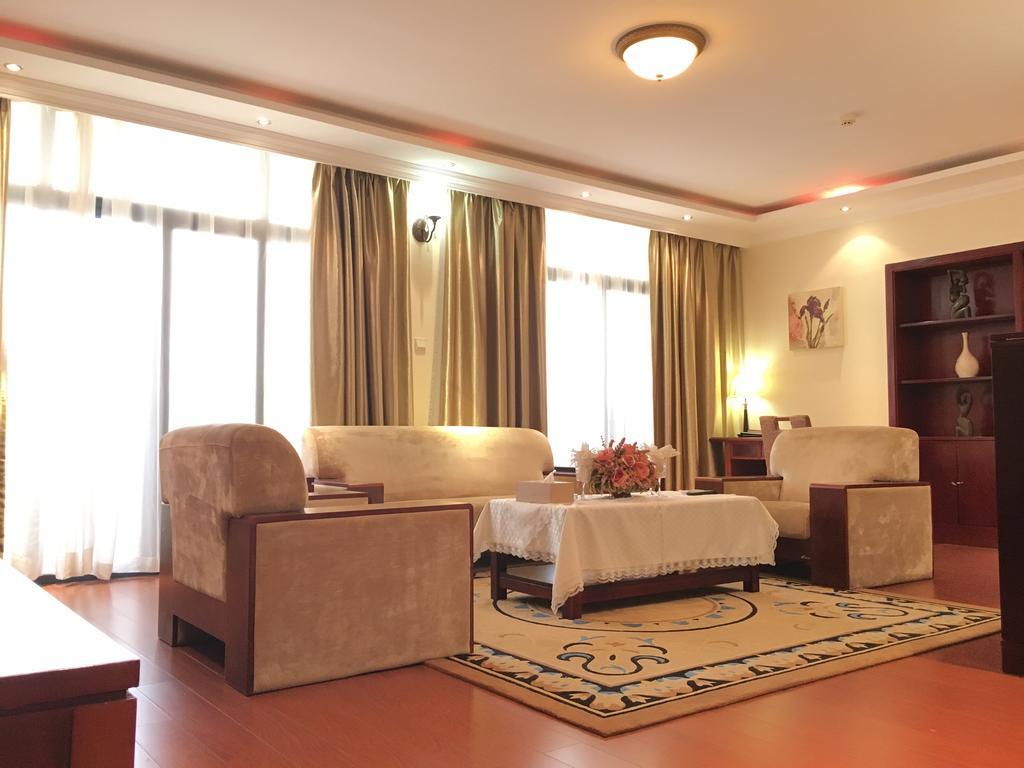 G.S Plaza Hotel Accra Exteriör bild