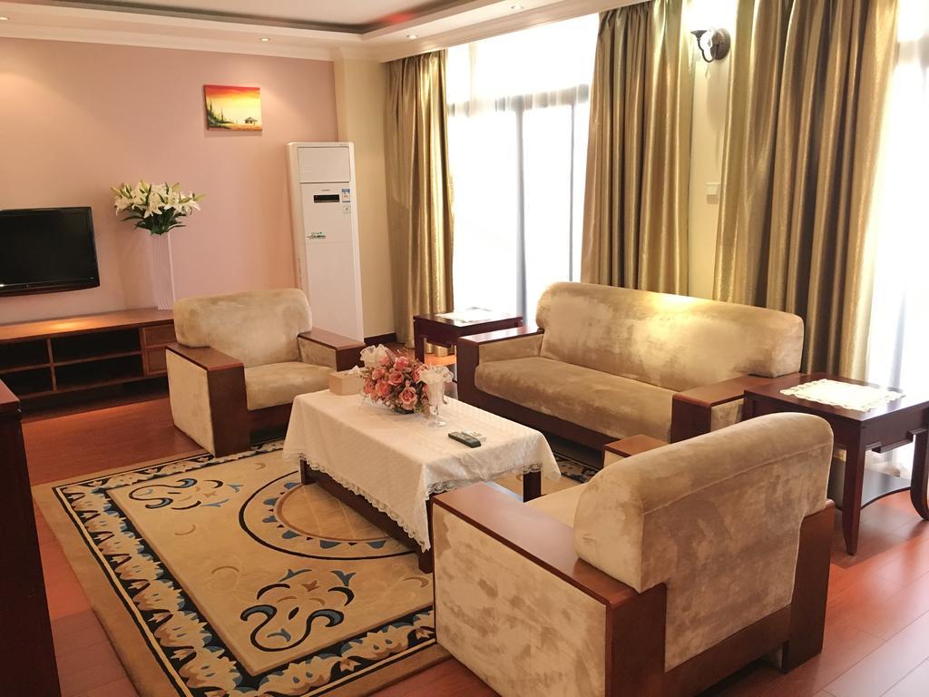 G.S Plaza Hotel Accra Exteriör bild